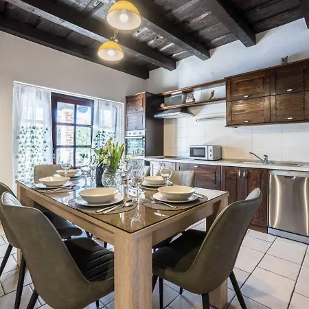 Stone Petit Rustica With Pool *