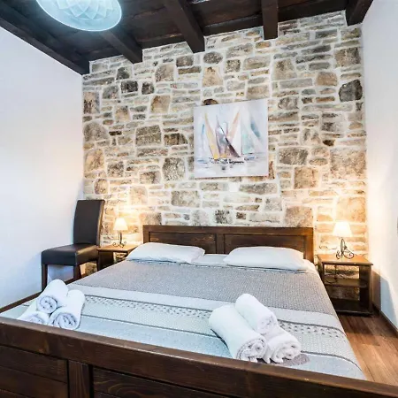 Villa Stone Petit Rustica With Pool