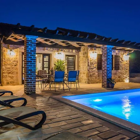 Stone Petit Rustica With Pool