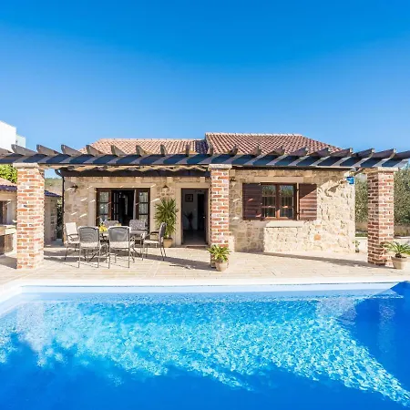 Stone Petit Rustica With Pool Sukošan